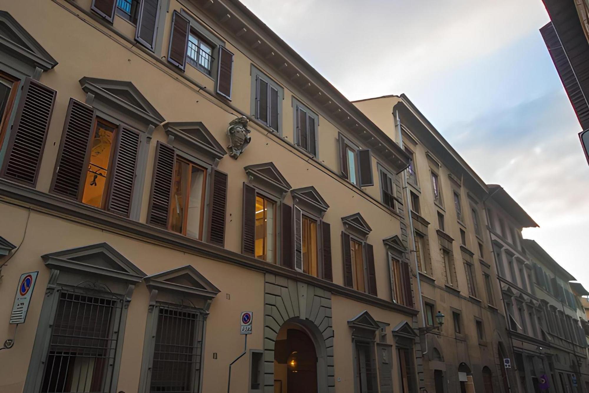 فندق Lungarno Ponte Vecchio فلورنس المظهر الخارجي الصورة
